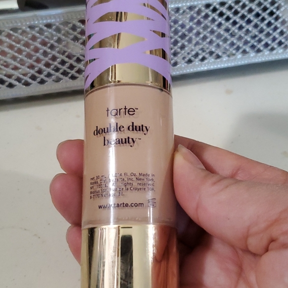 Tart foundation in medium golden
